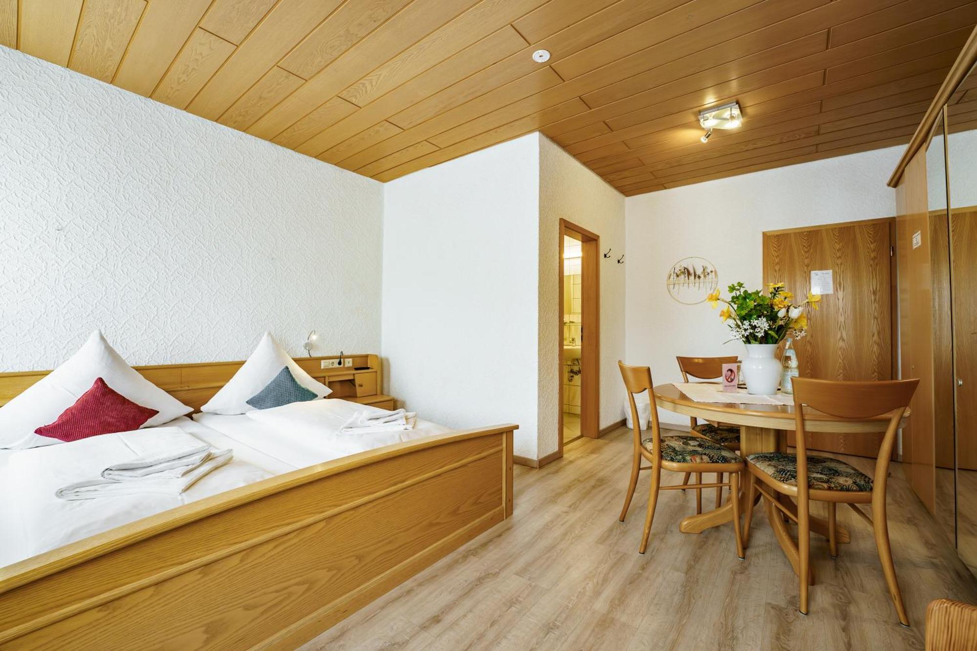 Landgasthof Ochsen Neresheim Экстерьер фото