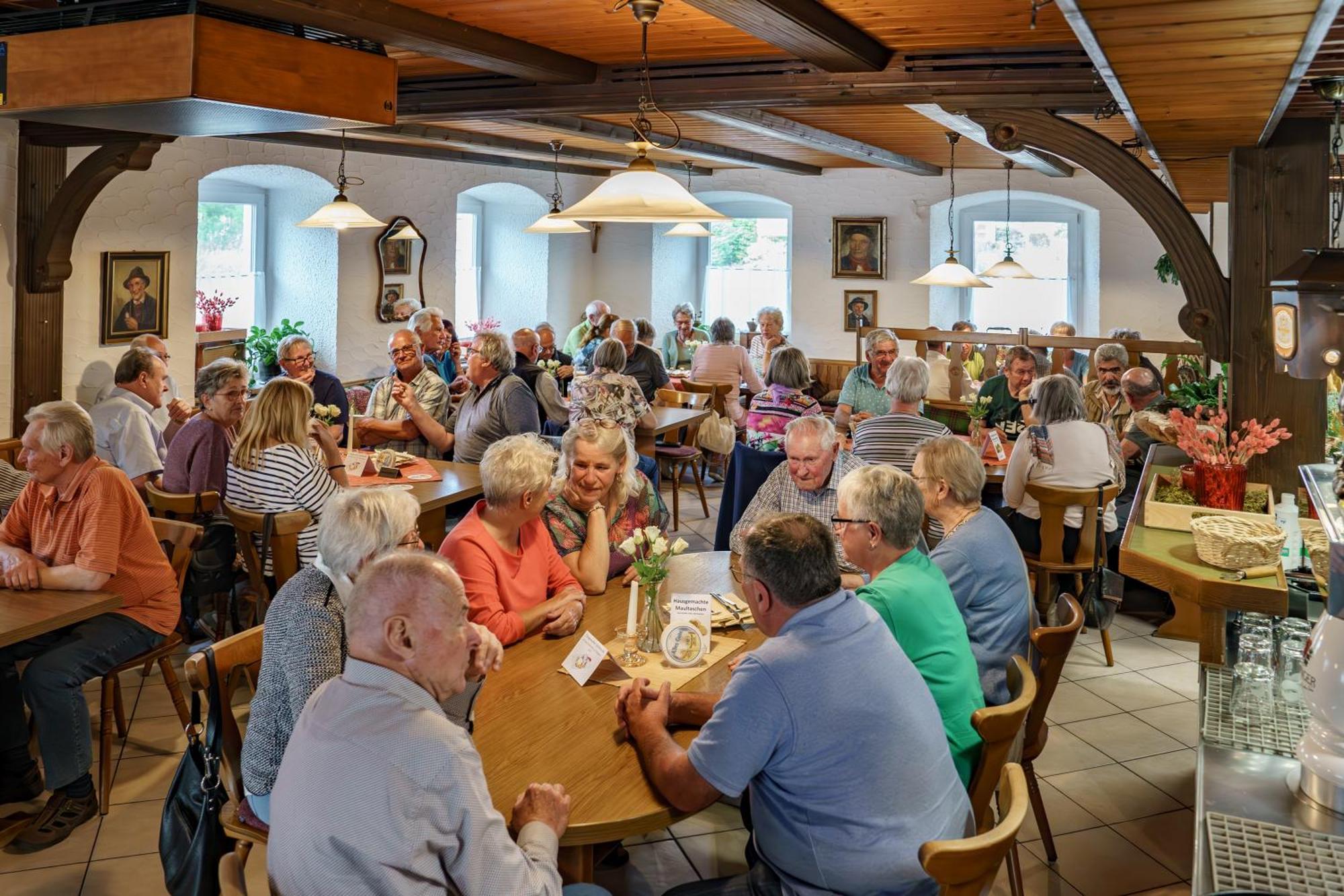 Landgasthof Ochsen Neresheim Экстерьер фото