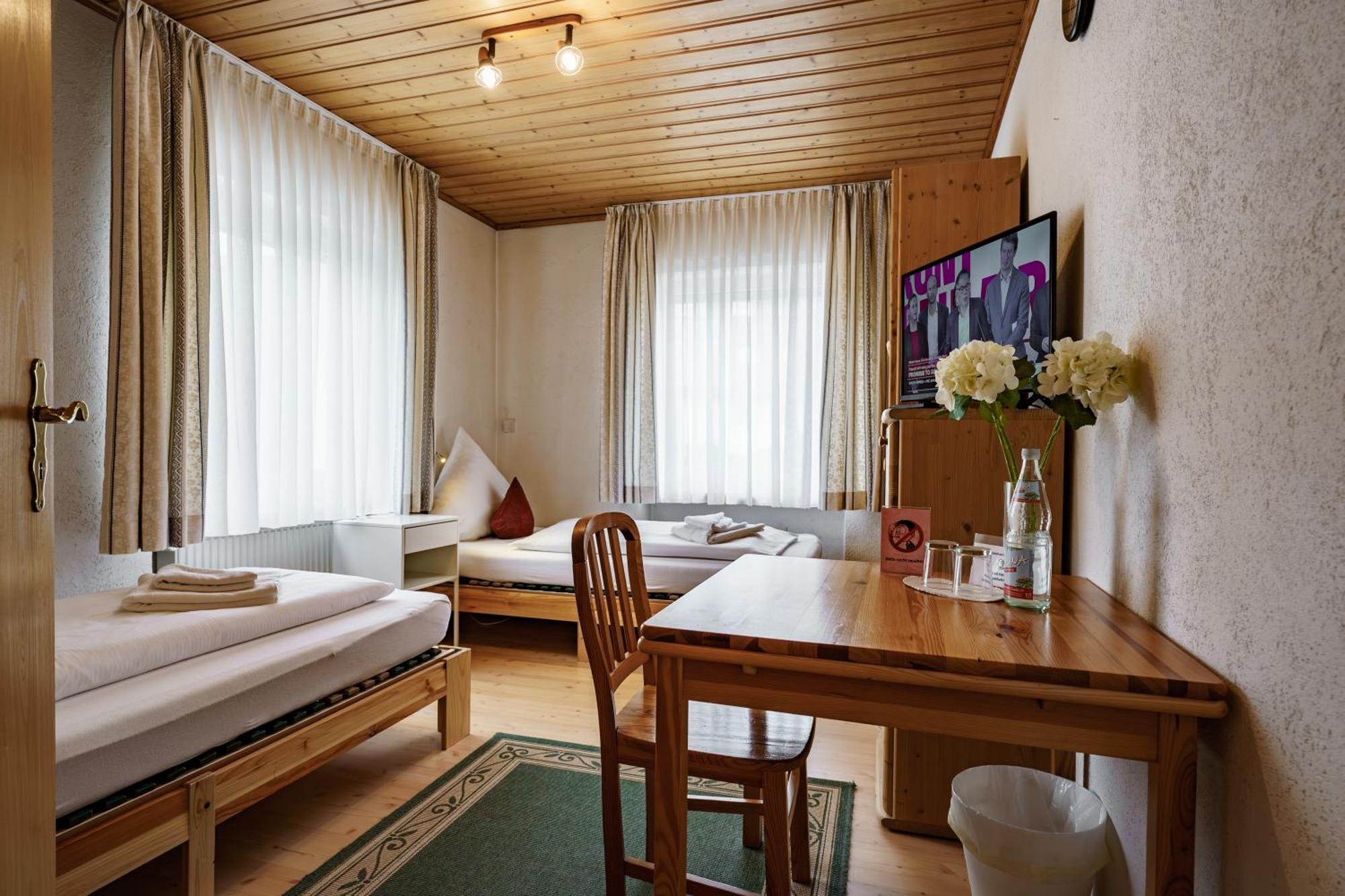 Landgasthof Ochsen Neresheim Экстерьер фото